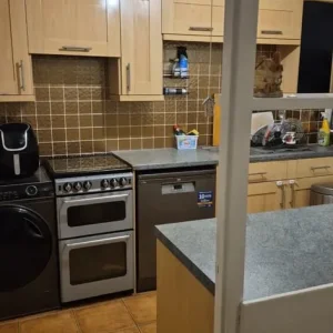 Double room Histon road to rent - Image 8