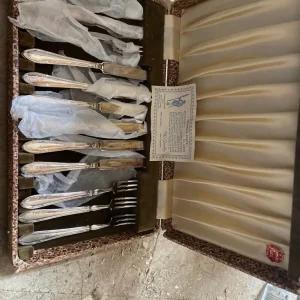 Yeoman plate knife and fork set - Image 2