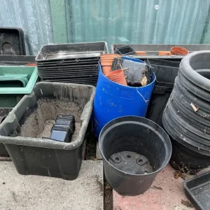 plant pots, planters, trays etc...approx 300 items - Image 6