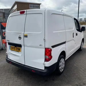 2015 Nissan NV200 1.5 dCi Acenta Van CAR DERIVED VAN Diesel Manual - Image 4
