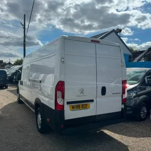 Peugeot Boxer BLUE HDI 435 L4H2 PROFESSIONAL P/V EXTRA LONG WHEEL BASE - Image 3