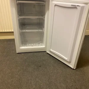 📲white bush fully working under counter freezer - Image 2