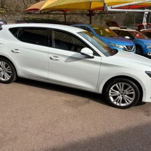 2021 SEAT Leon TSI EVO SE DYNAMIC Hatchback Petrol Manual - Image 3