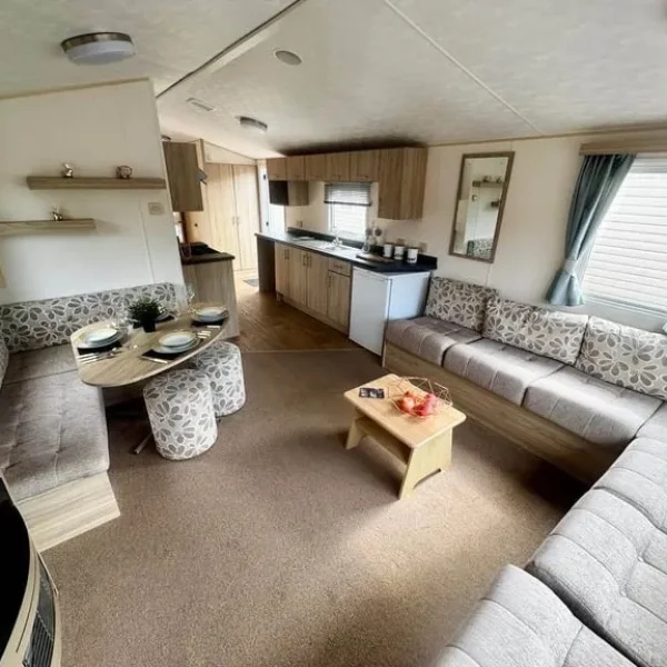 Cheap 3 Bedroom Caravan for sale on 4 star park in Suffolk