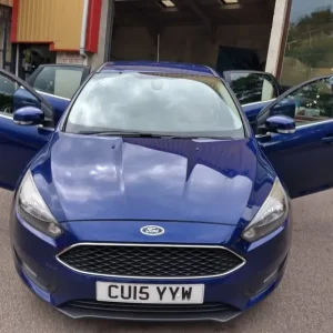 2015 Ford Focus ZETEC Hatchback Petrol Manual - Image 2