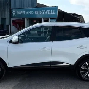 2019 Renault Kadjar S EDITION TCE MANUAL EURO 6 Hatchback Petrol Manual - Image 5