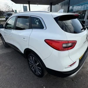 2019 Renault Kadjar S EDITION TCE MANUAL EURO 6 Hatchback Petrol Manual - Image 7