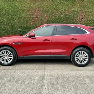 2017 Jaguar F-Pace 3.0 D300 V6 Portfolio SUV 5dr Diesel Auto AWD Euro 6 (s/s) (300 ps) SUV Diesel... - Image 8