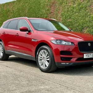 2017 Jaguar F-Pace 3.0 D300 V6 Portfolio SUV 5dr Diesel Auto AWD Euro 6 (s/s) (300 ps) SUV Diesel...