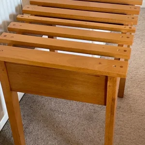 SuitcSe stand - Image 2