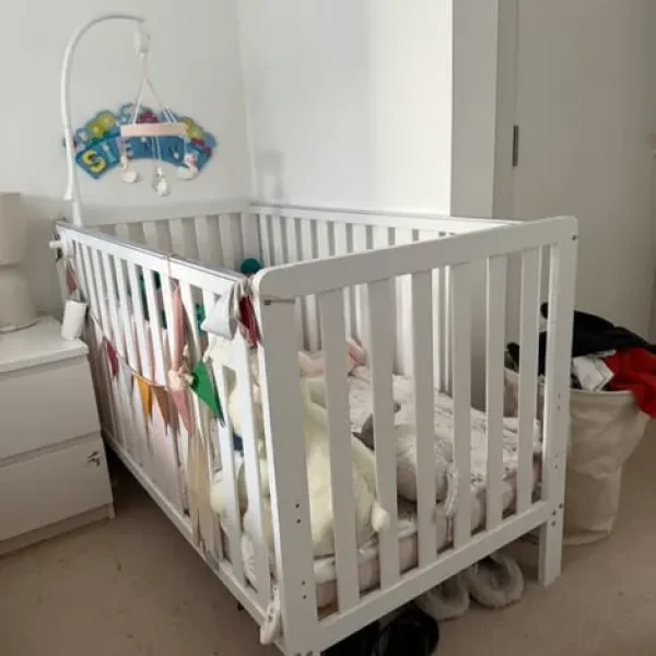 BRAND NEW NEVER SLEPT IN never used cot and mattress John lewis
