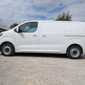 2021 Vauxhall Vivaro 2700 1.5d Sportive H1 Panel Van - Image 5