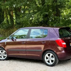 LEFT HAND DRIVE 2011 SKODA FABIA 1.2 DIESEL | ECONOMICAL | 5 DOOR | MANUAL | LHD - Image 4