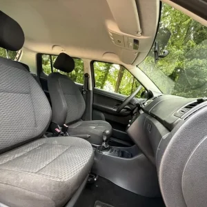 LEFT HAND DRIVE 2011 SKODA FABIA 1.2 DIESEL | ECONOMICAL | 5 DOOR | MANUAL | LHD - Image 6