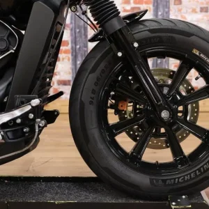 2023 INDIAN SCOUT CUSTOM BOBBER - ONLY 4,787 MILES - ABSOLUTELY STUNNING! - Image 7