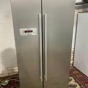 🚚Beautiful Bosch Fully Loaded American Double Door Non Plumb Fridge Freezer - Image 3