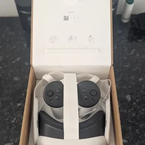 Meta quest 3 VR headset - Image 3