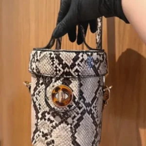 Selling two handbags - Image 3