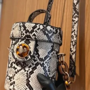 Selling two handbags - Image 5