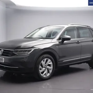 2021 Volkswagen Tiguan 1.5 TSI Life SUV 5dr Petrol Manual Euro 6 (s/s) (150 ps) ESTATE Petrol Manual - Image 5