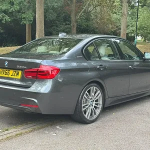2016 BMW 3 Series 330e M Sport 4-door Saloon - Image 4