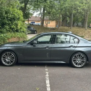 2016 BMW 3 Series 330e M Sport 4-door Saloon - Image 7