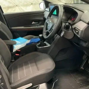 2022 Dacia Sandero Stepway 1.0 TCe Prestige Hatchback 5dr Petrol Manual Euro 6 (s/s) (90 ps) Hatc... - Image 2