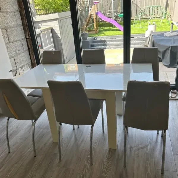 Table and 6 chairs for spare of refurbish