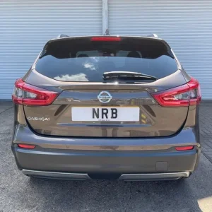 2017 Nissan Qashqai DCI TEKNA PLUS Hatchback Diesel Manual - Image 5