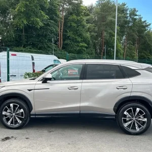 2025 MG MG HS 1.5 T-GDI Trophy SUV 5dr Petrol DCT Euro 6 (s/s) (169 ps) SUV PETROL Automatic - Image 6