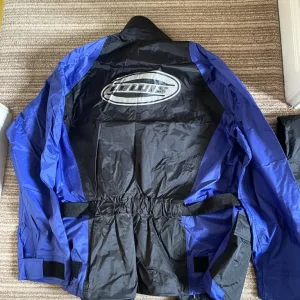 Lewis ladies motorcycle rain suit - Image 2