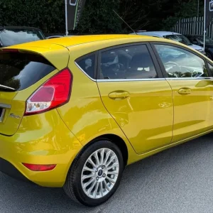 2014 Ford Fiesta TITANIUM - ONE OWNER -£20 TAX - FULL FORD SERVICE HISTORY WITH 11 STAMPS Hatchb... - Image 5