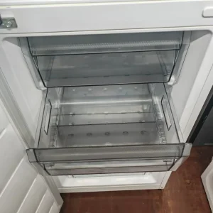 Daewoo frost free fridge freezer - Image 2