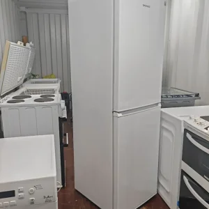 Daewoo frost free fridge freezer - Image 5