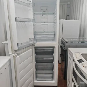 Daewoo frost free fridge freezer - Image 7