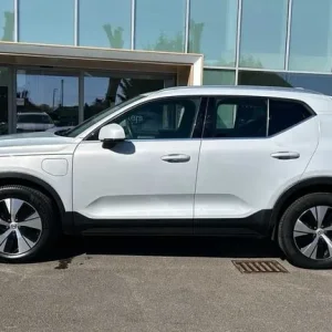 2021 Volvo XC40 1.5 T4 Recharge PHEV Inscription 5dr Auto SUV Hybrid Automatic - Image 8