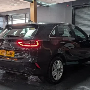 2018 Kia Ceed 1.6 CRDi ISG 2 5dr Hatchback Diesel Manual - Image 4