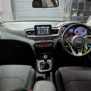 2018 Kia Ceed 1.6 CRDi ISG 2 5dr Hatchback Diesel Manual - Image 7