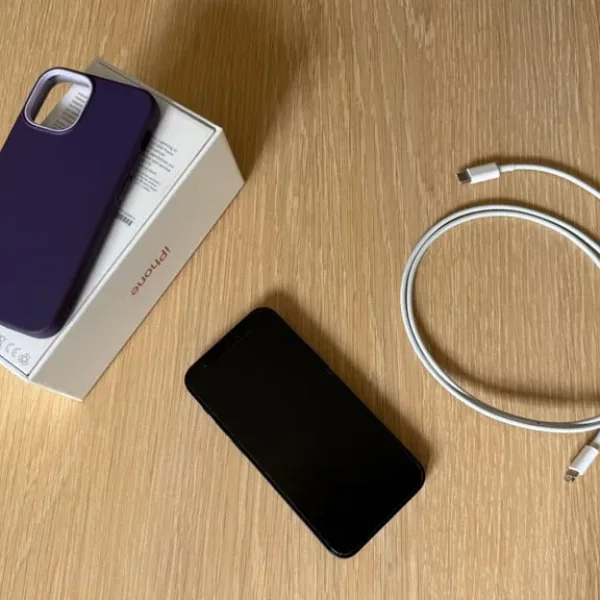 iPhone 12 mini 64gb in mint condition