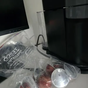 Nepresso Vertuo Next Machine - with Roasted Hazlenut pods - Image 3