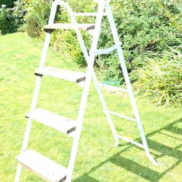 STEEL FOLDING STEP LADDERS, CHEAP!