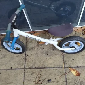 Balance bike - Image 7