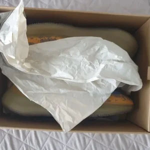 Adidas yeezys boost 380 size 12 - Image 6