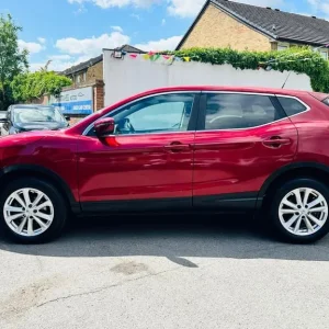 2014 Nissan Qashqai 1.2 DIG-T Acenta XTRON 2WD Euro 5 (s/s) 5dr HATCHBACK Petrol Automatic - Image 6