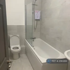 2 bedroom flat in School Street, Swadlincote, DE11 (2 bed) (#2583284) - Image 3