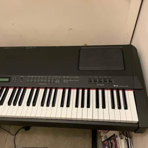 Yamaha P250 digital piano (+ music rest + FC4 sustain pedal + manuals) - Image 5