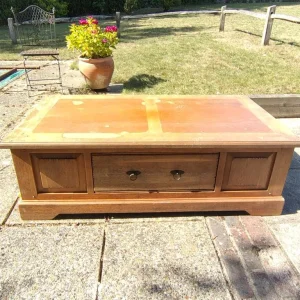 *reduced* Rustic/farmhouse oak coffee table for upcycle project