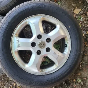 Vauxhall Vivaro- 16" alloys - Image 5