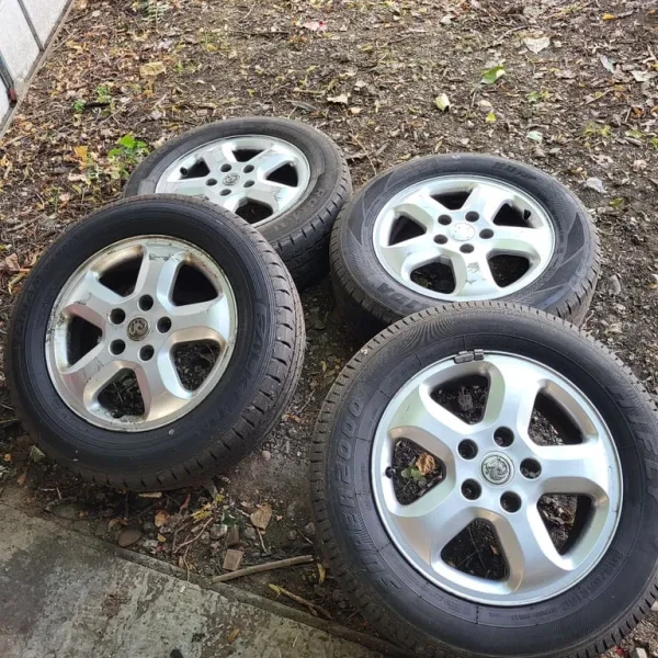 Vauxhall Vivaro- 16" alloys