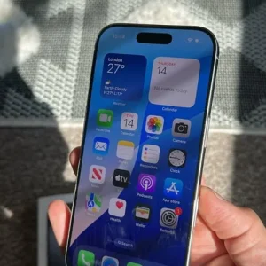 Apple iPhone 16 pro unlocked 100% 🔋 - Image 3